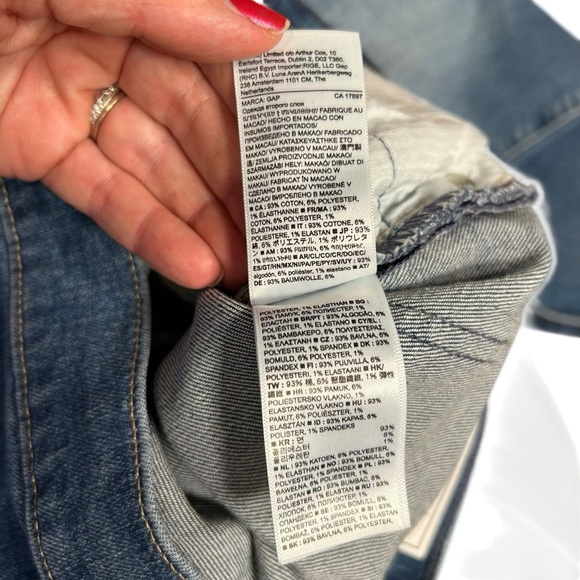 Gap High Rise Kick Fit Jeans Washwell size 6s short petite high rise crop 794585 - Picture 6 of 9